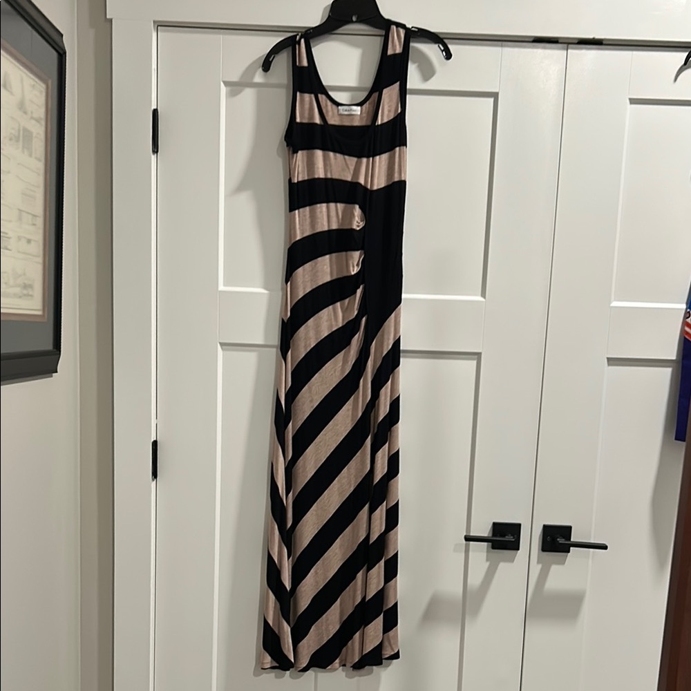 Calvin Klein Black and Tan Sleeveless Sheath Dress